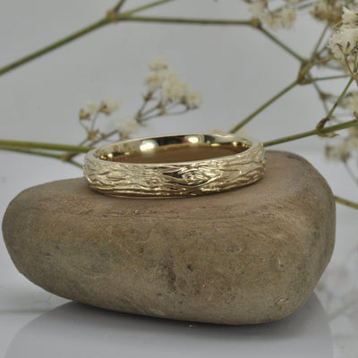 Tree Bark Wedding Ring - Gold branch engraved woodgrain texture - LilPetite jewelry 