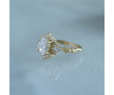 Fairy Engagement Ring - Alette