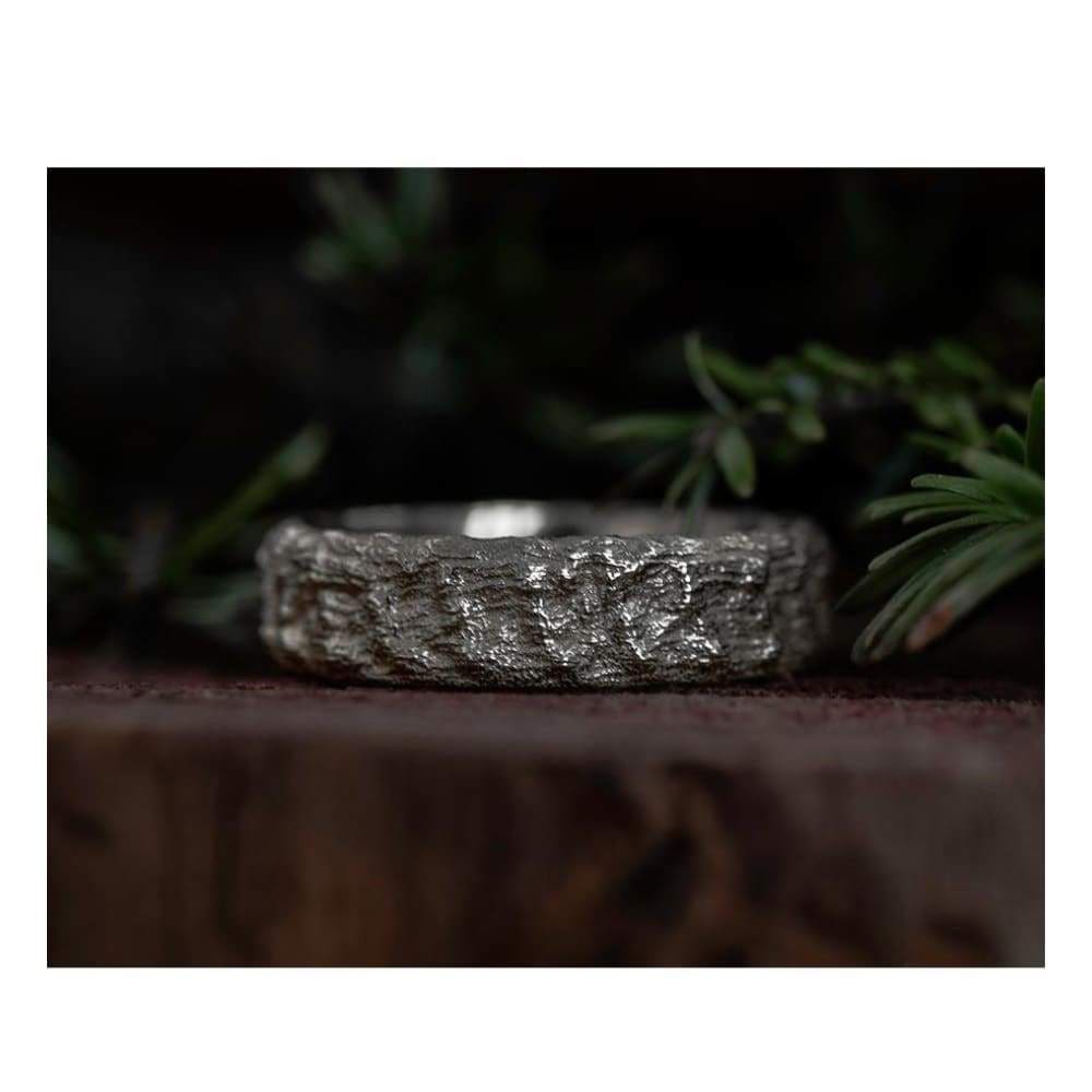 ARES wide textured men wedding ring