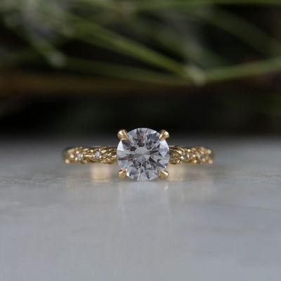 Arvera - Leaves Engagement Ring with a round center stone