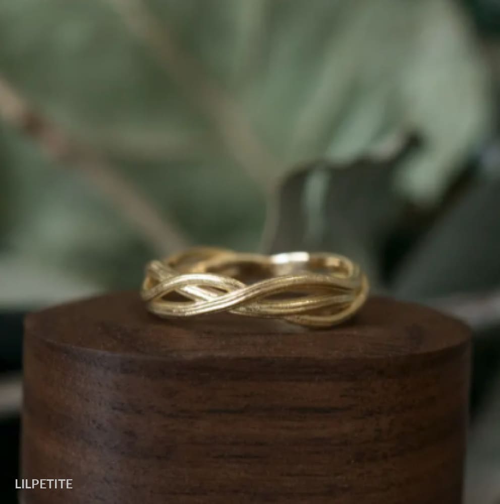 Intertwined Twig Knot Ring in 18K Yellow Gold Portfolio
